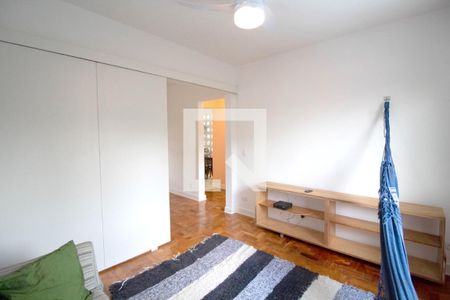 Sala/Quarto de apartamento para alugar com 2 quartos, 51m² em Alto de Pinheiros, São Paulo