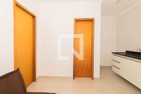 Sala e Cozinha de apartamento para alugar com 1 quarto, 27m² em Vila Nivi, São Paulo