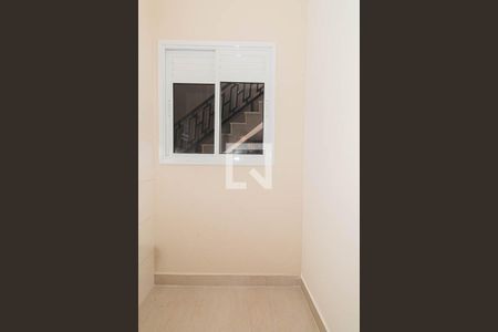 Sala e Cozinha de apartamento para alugar com 1 quarto, 27m² em Vila Nivi, São Paulo