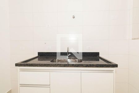 Sala e Cozinha de apartamento para alugar com 1 quarto, 27m² em Vila Nivi, São Paulo