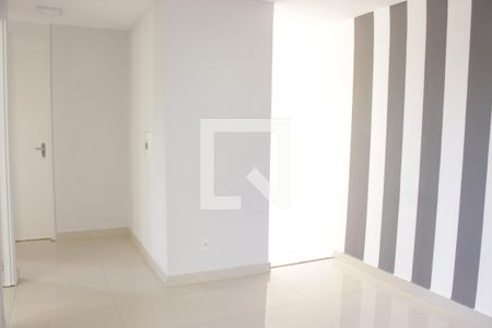 Sala de apartamento para alugar com 2 quartos, 43m² em Parque Ipê, São Paulo