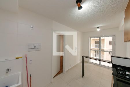 Sala/Cozinha de apartamento à venda com 1 quarto, 32m² em Vila Ema, São Paulo