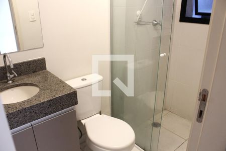 Banheiro de kitnet/studio para alugar com 1 quarto, 20m² em Perdizes, São Paulo