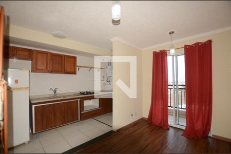 Sala de apartamento para alugar com 1 quarto, 32m² em Vista Alegre, Rio de Janeiro