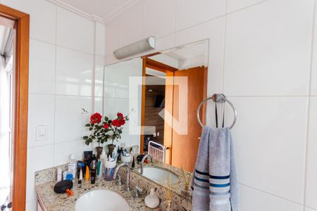 Apartamento à venda com 121m², 3 quartos e 3 vagas Apartamento à venda com 121m², 3 quartos e 3 vagasBanheiro da Suíte 1