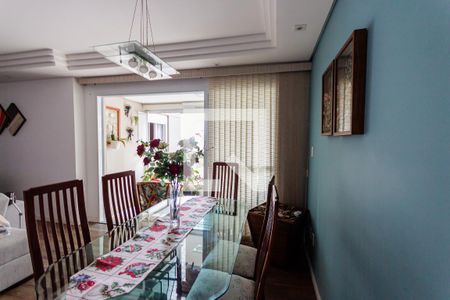 Apartamento à venda com 121m², 3 quartos e 3 vagas Apartamento à venda com 121m², 3 quartos e 3 vagasSala