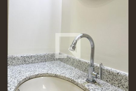 Lavabo de casa para alugar com 1 quarto, 100m² em Vila Fachini, São Paulo