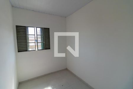 Quarto 2 de casa para alugar com 2 quartos, 75m² em Jardim Santa Maria, São Paulo