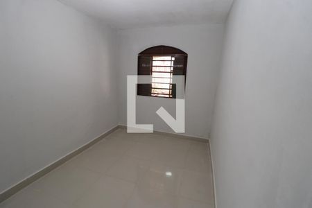 Quarto de casa para alugar com 2 quartos, 99m² em Qnp 19, Brasília