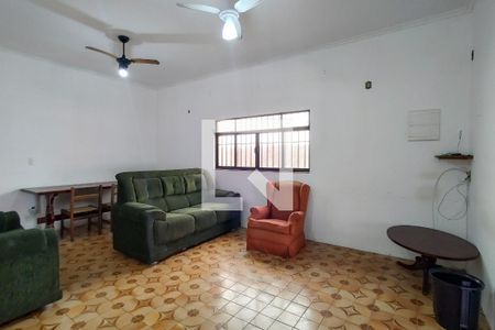 Sala de casa para alugar com 4 quartos, 158m² em Vila Tupi, Praia Grande