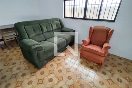 Sala de casa para alugar com 4 quartos, 158m² em Vila Tupi, Praia Grande