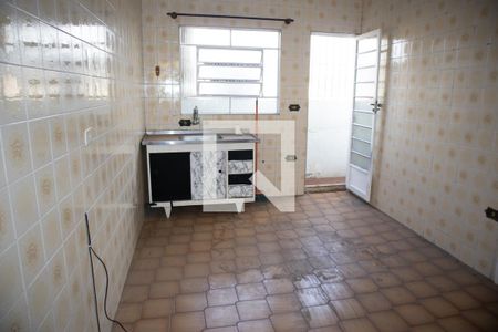 Cozinha de apartamento para alugar com 1 quarto, 50m² em Parque Casa de Pedra, São Paulo