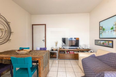 Sala de apartamento à venda com 1 quarto, 38m² em São Pedro, Belo Horizonte