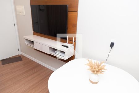 Sala de apartamento para alugar com 2 quartos, 40m² em Jardim Albertina, Guarulhos