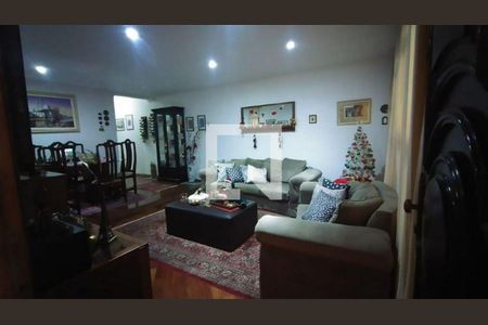 Casa à venda com 3 quartos, 204m² em Nova Petrópolis, São Bernardo do Campo