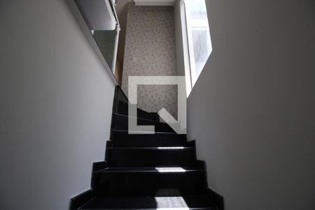 Escada de casa à venda com 3 quartos, 200m² em Vila Ré, São Paulo