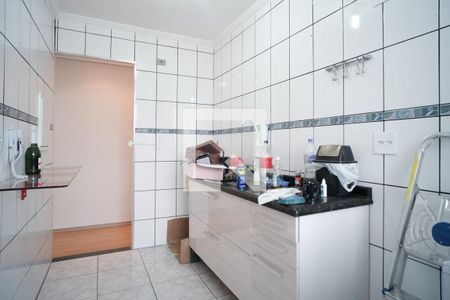 Cozinha de apartamento para alugar com 2 quartos, 56m² em Vila Pierina, São Paulo