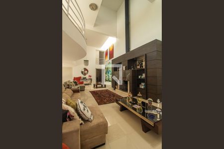 Sala de casa de condomínio à venda com 5 quartos, 557m² em Nonoai, Porto Alegre