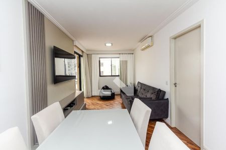 Sala de apartamento para alugar com 2 quartos, 82m² em Vila Olímpia, São Paulo