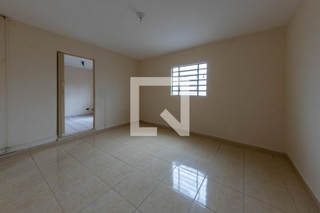 Quarto 2 de casa à venda com 3 quartos, 250m² em Vila Fátima, São Paulo