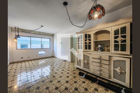 Sala de apartamento para alugar com 2 quartos, 74m² em Pitangueiras, Guarujá