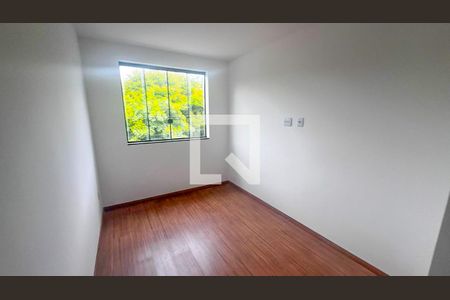 Quarto 2 de casa à venda com 3 quartos, 90m² em Alto Caiçaras, Belo Horizonte