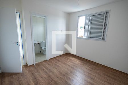 Quarto 1 / suite de apartamento à venda com 2 quartos, 70m² em Santa Terezinha, Belo Horizonte