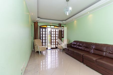 Sala de casa para alugar com 3 quartos, 200m² em Itaquera, São Paulo