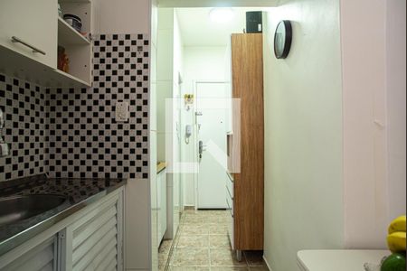 Cozinha de kitnet/studio à venda com 1 quarto, 28m² em Bela Vista, São Paulo