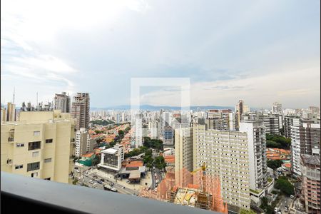 Vista Sala e Varanda de apartamento à venda com 2 quartos, 111m² em Sumarezinho, São Paulo