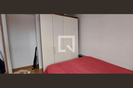 Quarto 1 suíte de apartamento para alugar com 2 quartos, 52m² em Utinga, Santo André