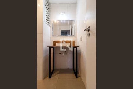 Apartamento à venda com 93m², 3 quartos e 1 vaga Apartamento à venda com 93m², 3 quartos e 1 vagaBanheiro 2