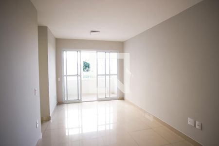 Sala de apartamento para alugar com 3 quartos, 70m² em Planalto, Belo Horizonte