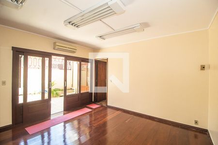 Sala de casa à venda com 5 quartos, 310m² em Menino Deus, Porto Alegre