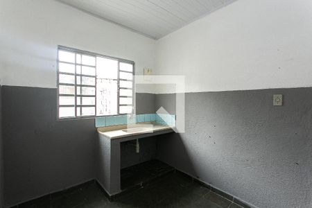 Cozinha de casa para alugar com 1 quarto, 50m² em Penha de França, São Paulo