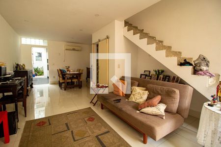 Sala de casa à venda com 3 quartos, 140m² em Vila Isabel, Rio de Janeiro