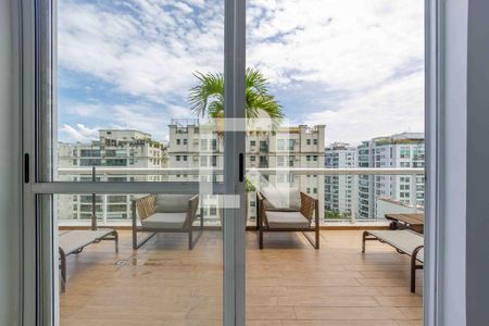 Apartamento para alugar com 136m², 1 quarto e 2 vagas Apartamento para alugar com 136m², 1 quarto e 2 vagasVaranda