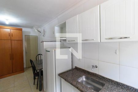 Cozinha de kitnet/studio para alugar com 1 quarto, 25m² em Cidade Universitária, Campinas