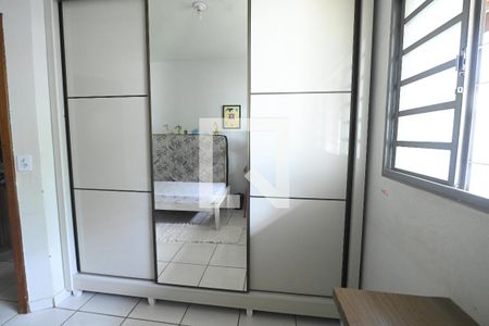 Quarto de casa para alugar com 3 quartos, 70m² em Residencial Eli Forte Extensao, Goiânia