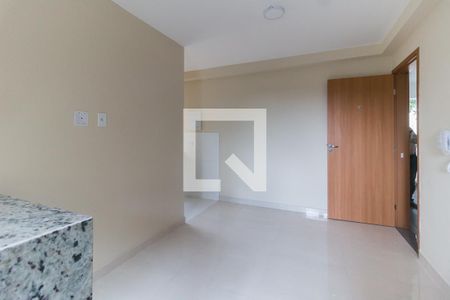 Sala/Cozinha de apartamento para alugar com 2 quartos, 54m² em Vila Perracini, Poá