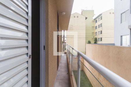 Sacada dos Quartos 1 e 2 de apartamento para alugar com 2 quartos, 54m² em Vila Perracini, Poá