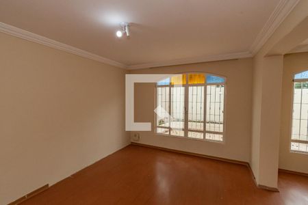 Sala de TV de casa à venda com 3 quartos, 236m² em Jardim Chapadão, Campinas
