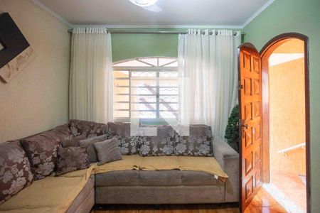 Sala de TV de casa à venda com 3 quartos, 180m² em Piraporinha, Diadema