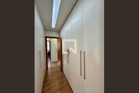Corredor de apartamento à venda com 4 quartos, 147m² em Luxemburgo, Belo Horizonte