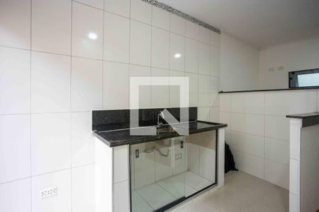 Cozinha de apartamento para alugar com 1 quarto, 48m² em Taboão, Diadema