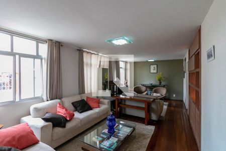 Apartamento à venda com 230m², 3 quartos e 2 vagasSala