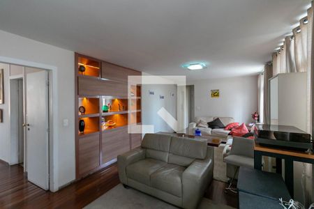 Apartamento à venda com 230m², 3 quartos e 2 vagasSala