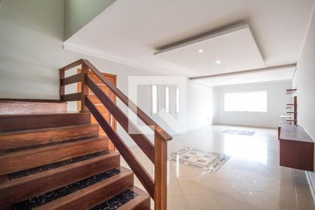 Sala de casa à venda com 4 quartos, 232m² em Vila Osasco, Osasco