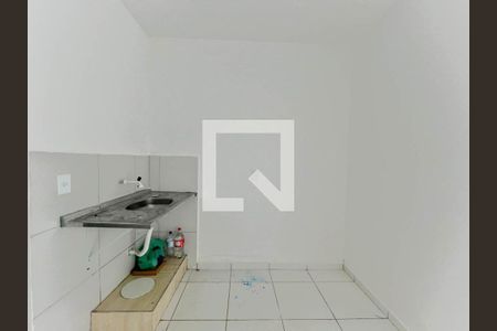 Cozinha de kitnet/studio para alugar com 1 quarto, 20m² em Norte, Brasília