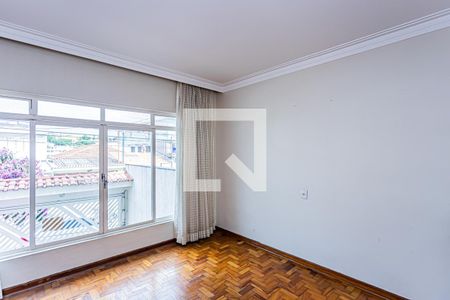 Sala de casa para alugar com 2 quartos, 174m² em Jardim Santo Elias, São Paulo